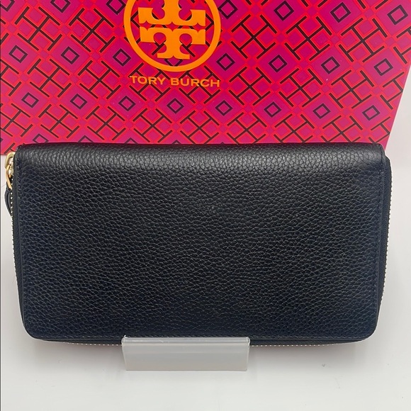 Tory Burch Black Wallet - Picture 7 of 13